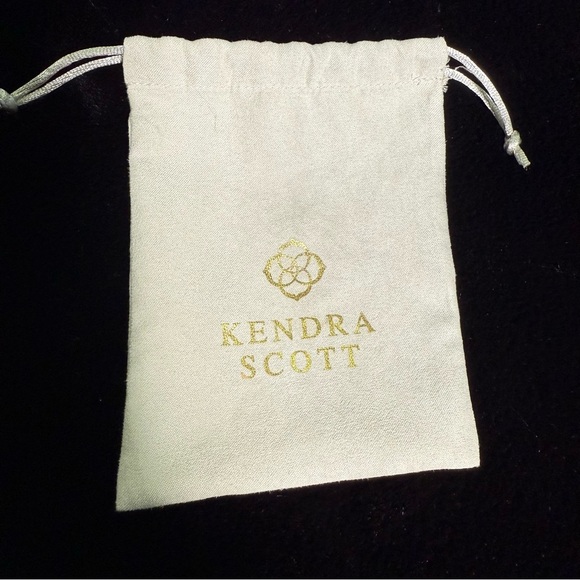 Brand New Kendra Scott Savannah Gold Statement Earrings in Pink Enamel - Picture 13 of 13